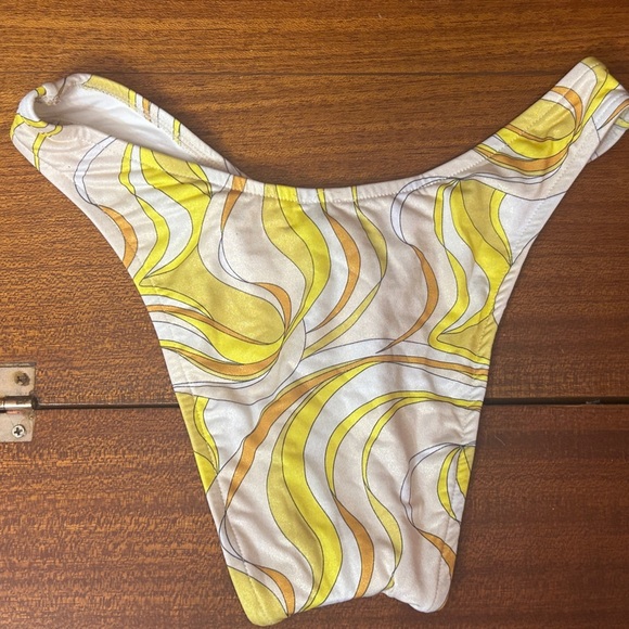 NWT MONICA HANSEN BEACHWEAR Vintage Chic Bikini Bottom in Yellow Abstract Small - Picture 4 of 6